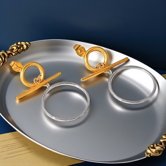 ποΈVersatile OT Buckle Two-Tone Hoop Earrings | 18K Gold Plated Stainless Steel - Picture 5 of 15